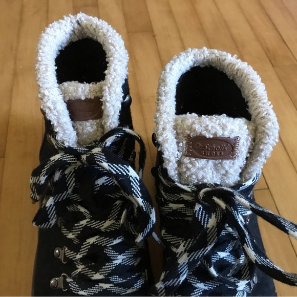 Dr.Scholl’s So Comfy Wedge Bootie - Picture 9 of 16